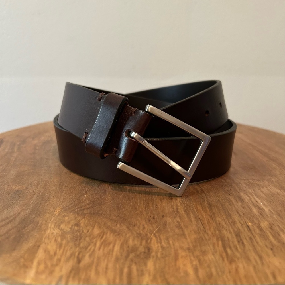 Banana Republic Dark Brown Leather Belt Silver Tone Brass Hardware 1.25" Size 36